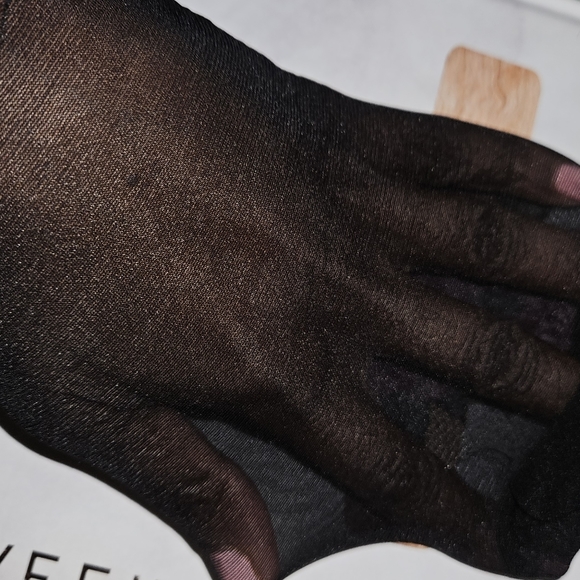 NWT BLK Pantyhose🛍 Low Run 🛍Silky Smooth 🛍BUY NOW OR AUCTION 🛍@DrAshmonebede - Picture 4 of 10